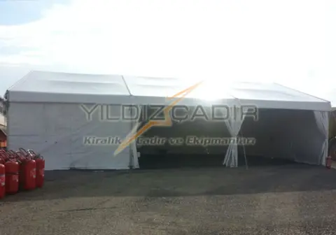 Yan brandaları kapalı beyaz hi-tech çadır